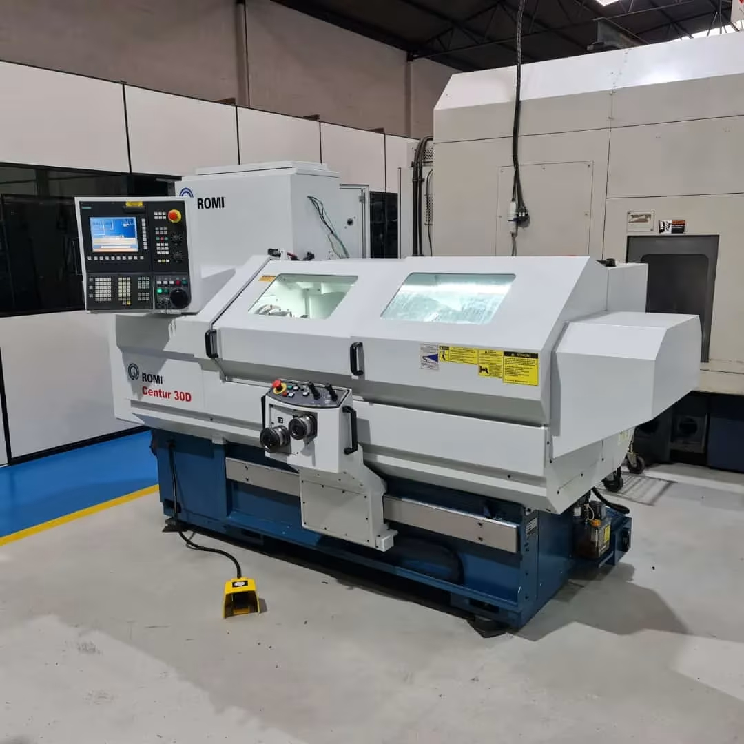 Torno CNC Romi Centur 30d